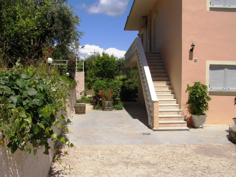 Apostolos & Eleni Family Apartments Perama  Buitenkant foto