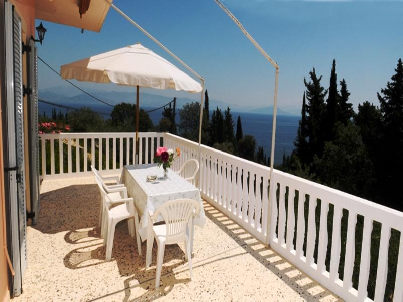 Apostolos & Eleni Family Apartments Perama  Buitenkant foto
