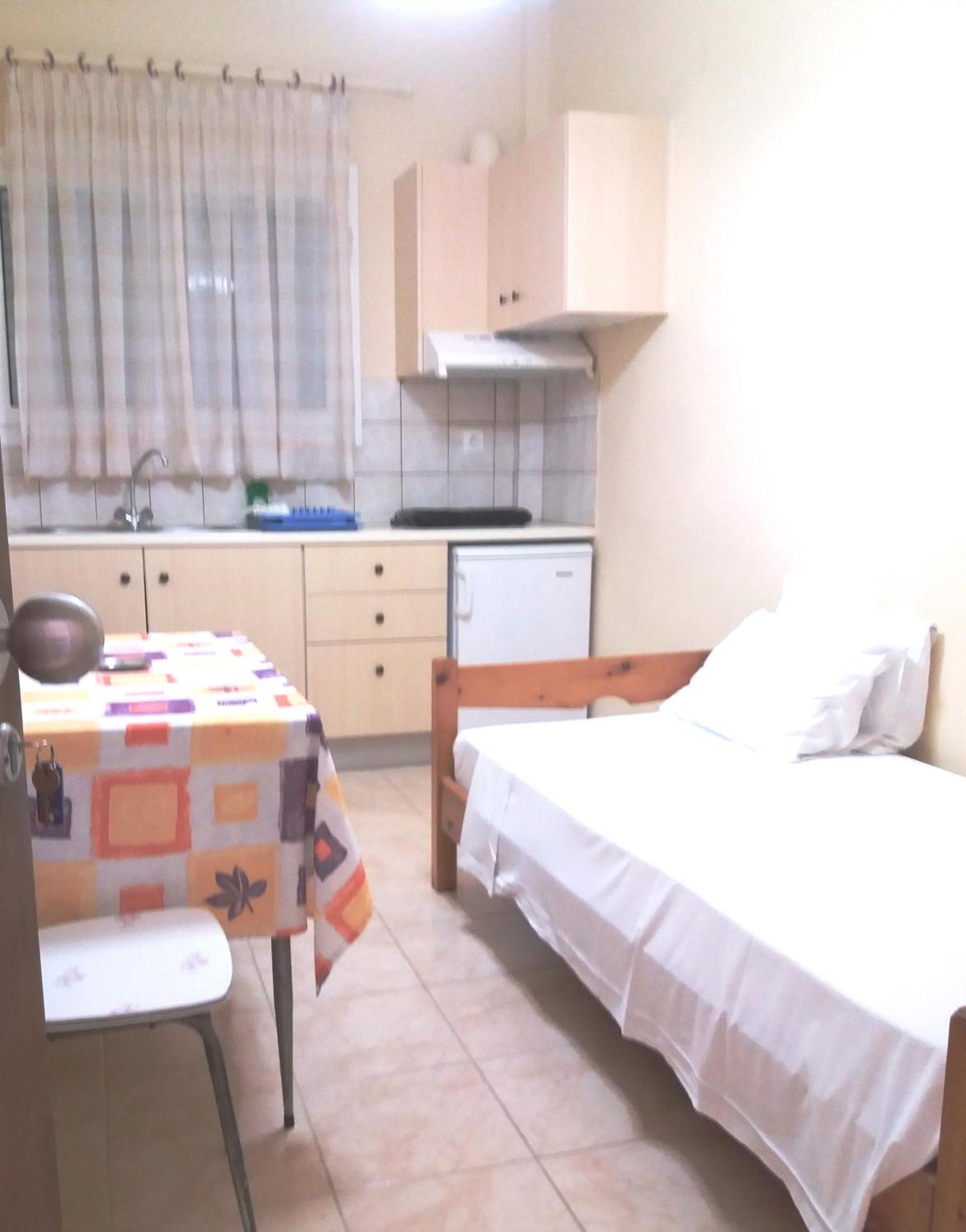 Apostolos & Eleni Family Apartments Perama  Buitenkant foto