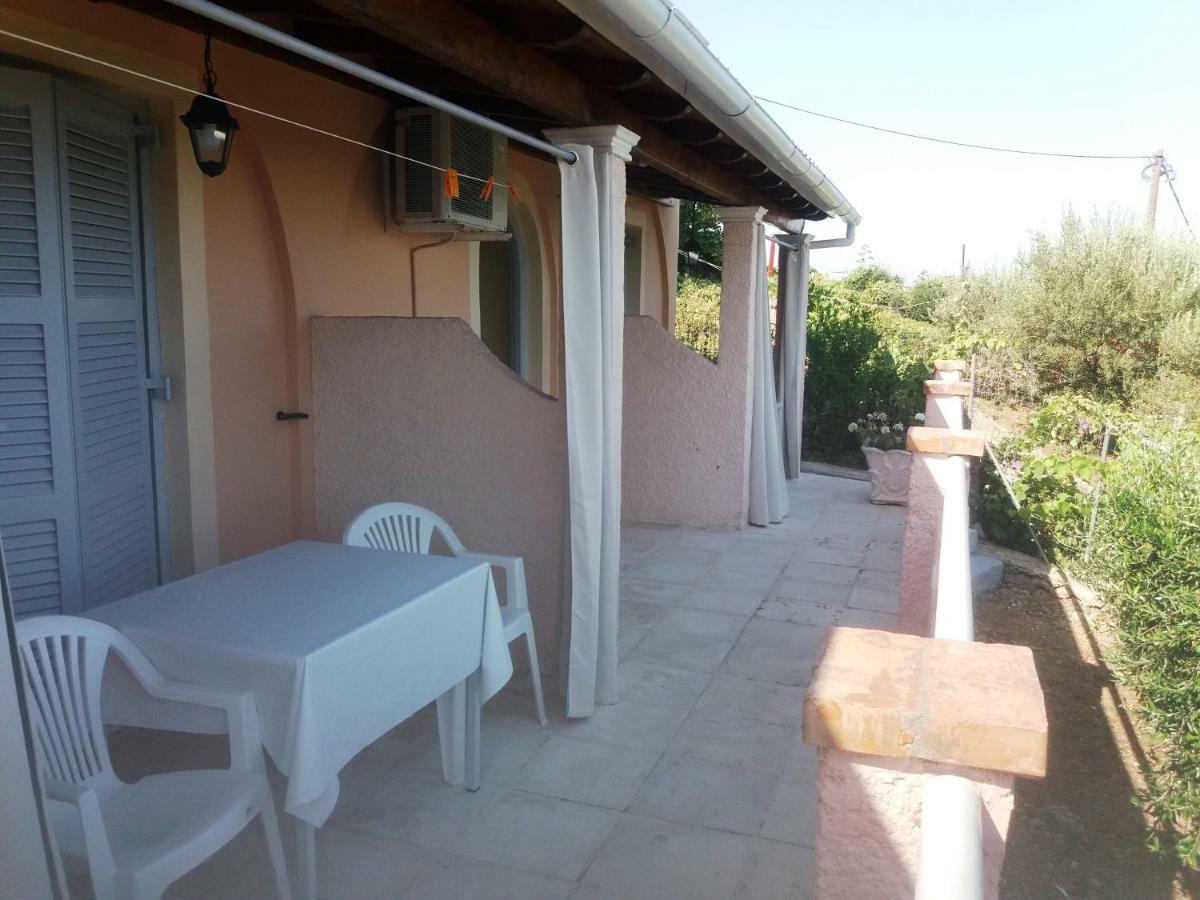 Apostolos & Eleni Family Apartments Perama  Buitenkant foto